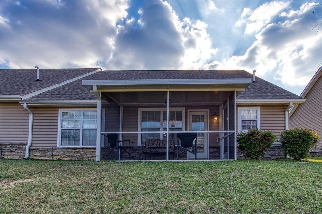 A Happy Cottage- Get 951 Worth Of Free Area Attraction Tickets For Each Paid Day! Pigeon Forge Exterior photo