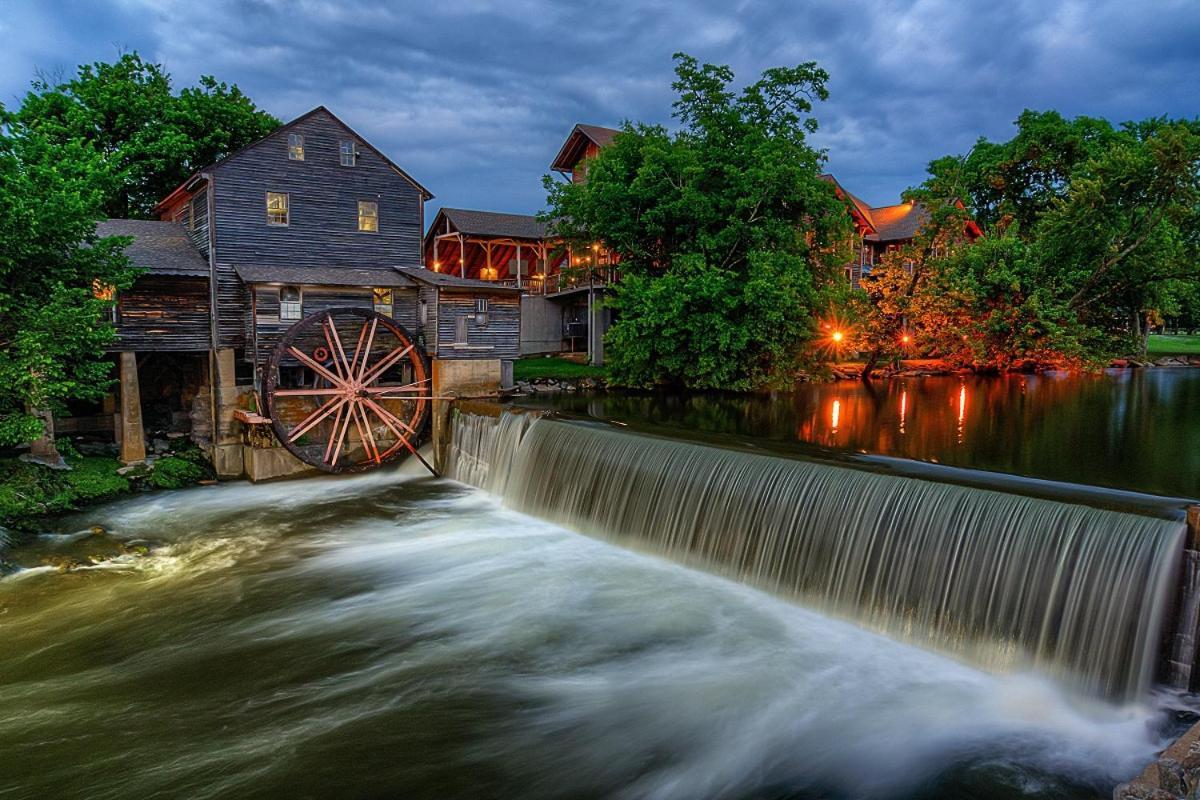 A Happy Cottage- Get 951 Worth Of Free Area Attraction Tickets For Each Paid Day! Pigeon Forge Exterior photo